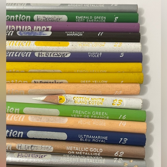Lot of 24 Vintage Laurentien Coloured Pencils Crayons Art Pencils Canada - Picture 3 of 6